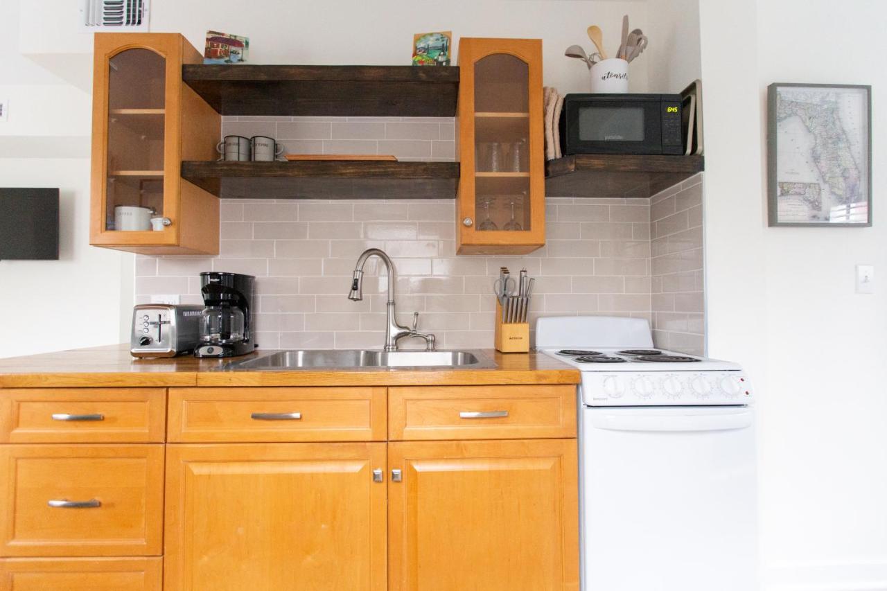 Central & Comfortable Home Walk To The Beach! Jacksonville Beach Buitenkant foto