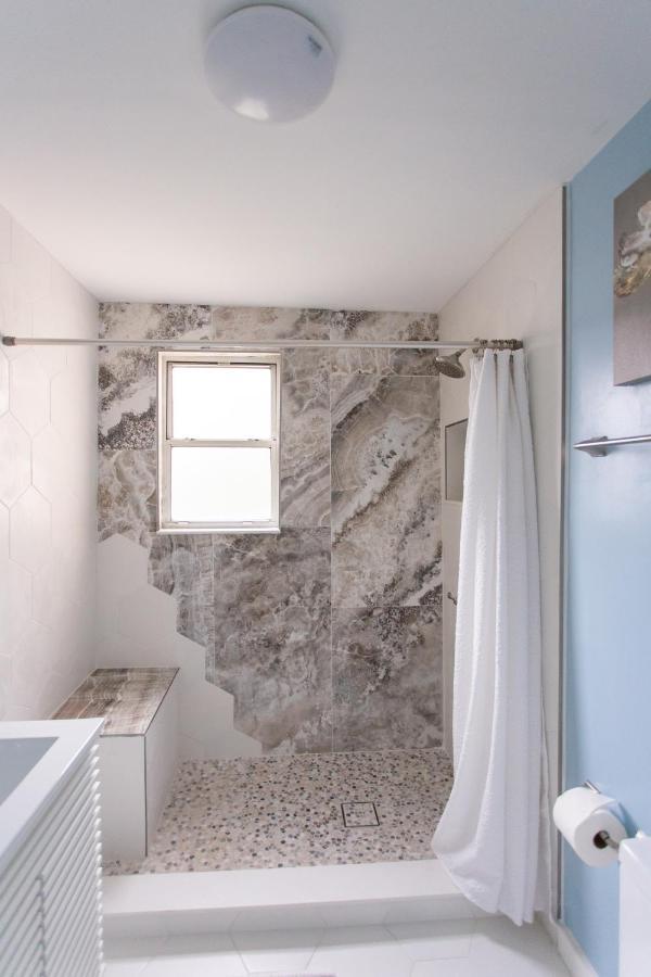 Central & Comfortable Home Walk To The Beach! Jacksonville Beach Buitenkant foto